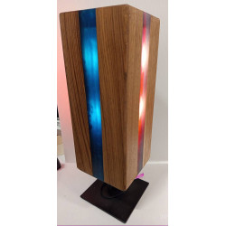 LAMPE ARTISANALE DE CRÉATEUR EN FER BOIS RÉSINE