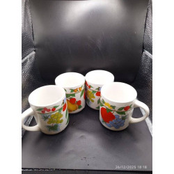 4 MUGS EN FAïENCE, DéCOR...