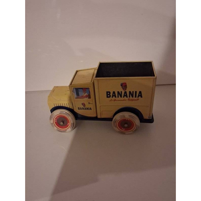 CAMION BANANIA 