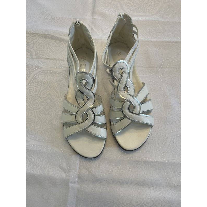 SANDALES BLANCHES