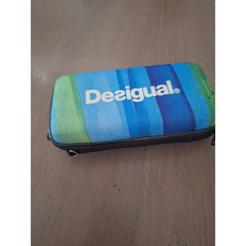ENCEINTE DESIGUAL